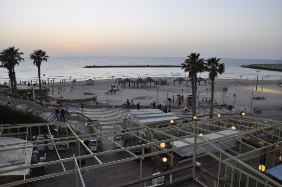 Gordon beach by day - Tel Aviv