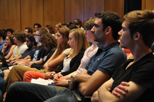 The ESCP Europe students listening to a conference at Technion